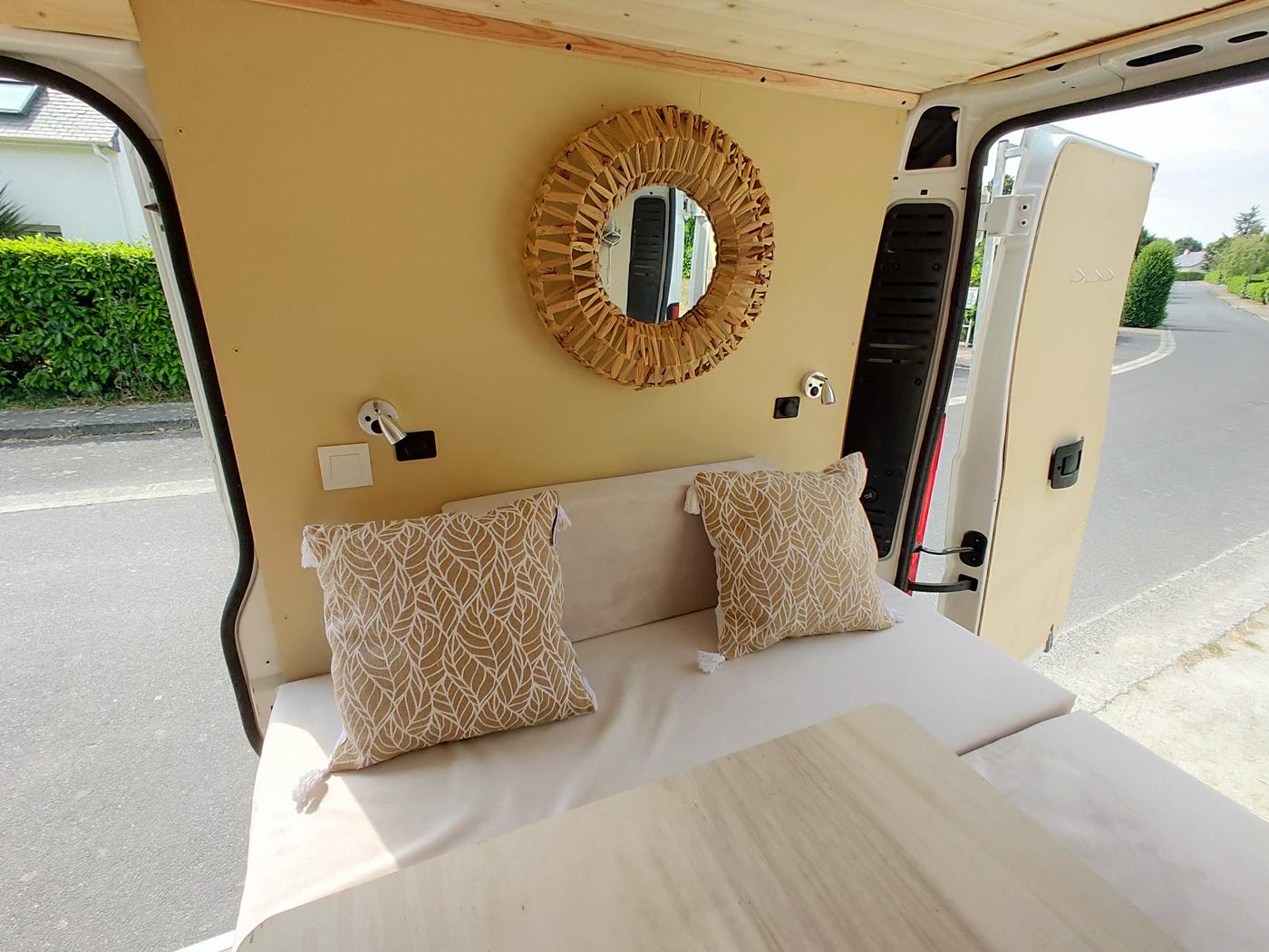Van Jade Van Life en voyage, photo envoyée par un client