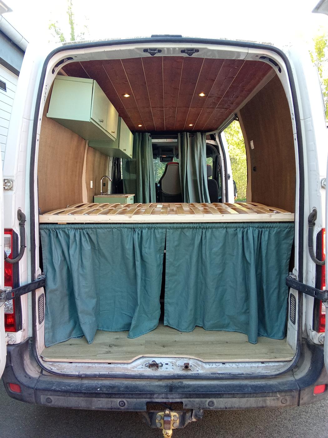 Fiat Ducato L2H2 en cours d'aménagement